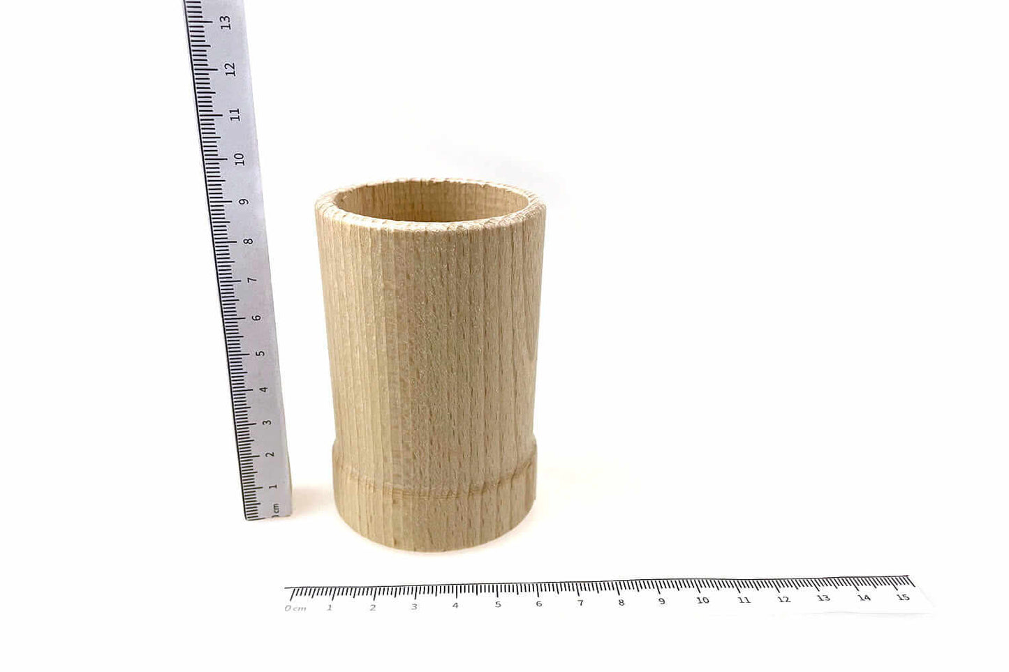 Bleifstifthalter aus Holz mit Größenangabe
