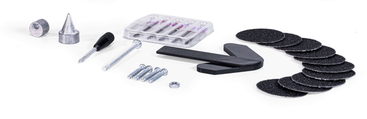PLAYmake Service Set, Einzelteile, Schleifpapier 10 Stück, Stichsägeblätter 10 Stück, Schrauben, Exzenter, Mitnehmer und Bohrer