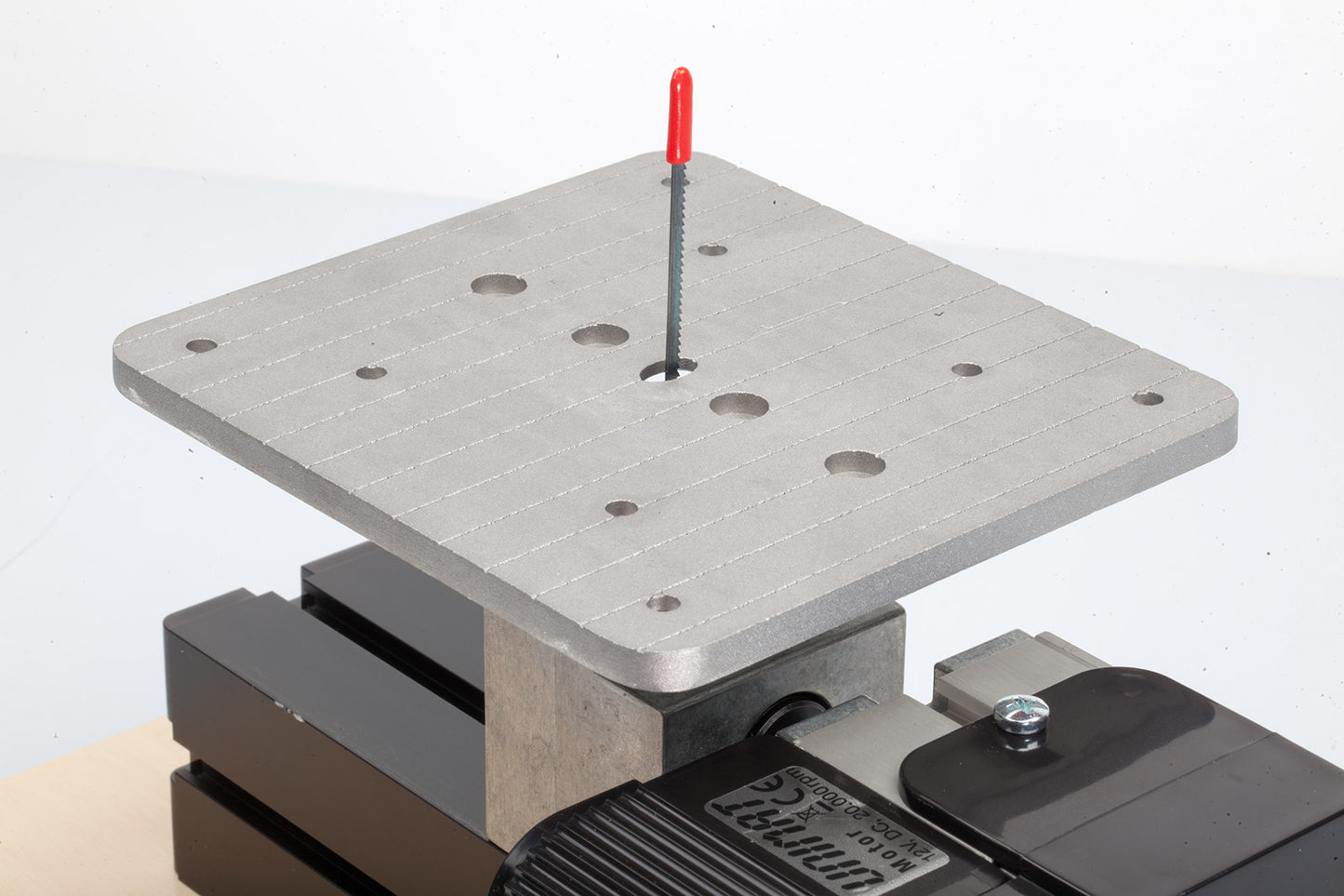 UNIMAT MetalLine Stichsäge aufgebaut mit montiertem Stichsägeblatt medium