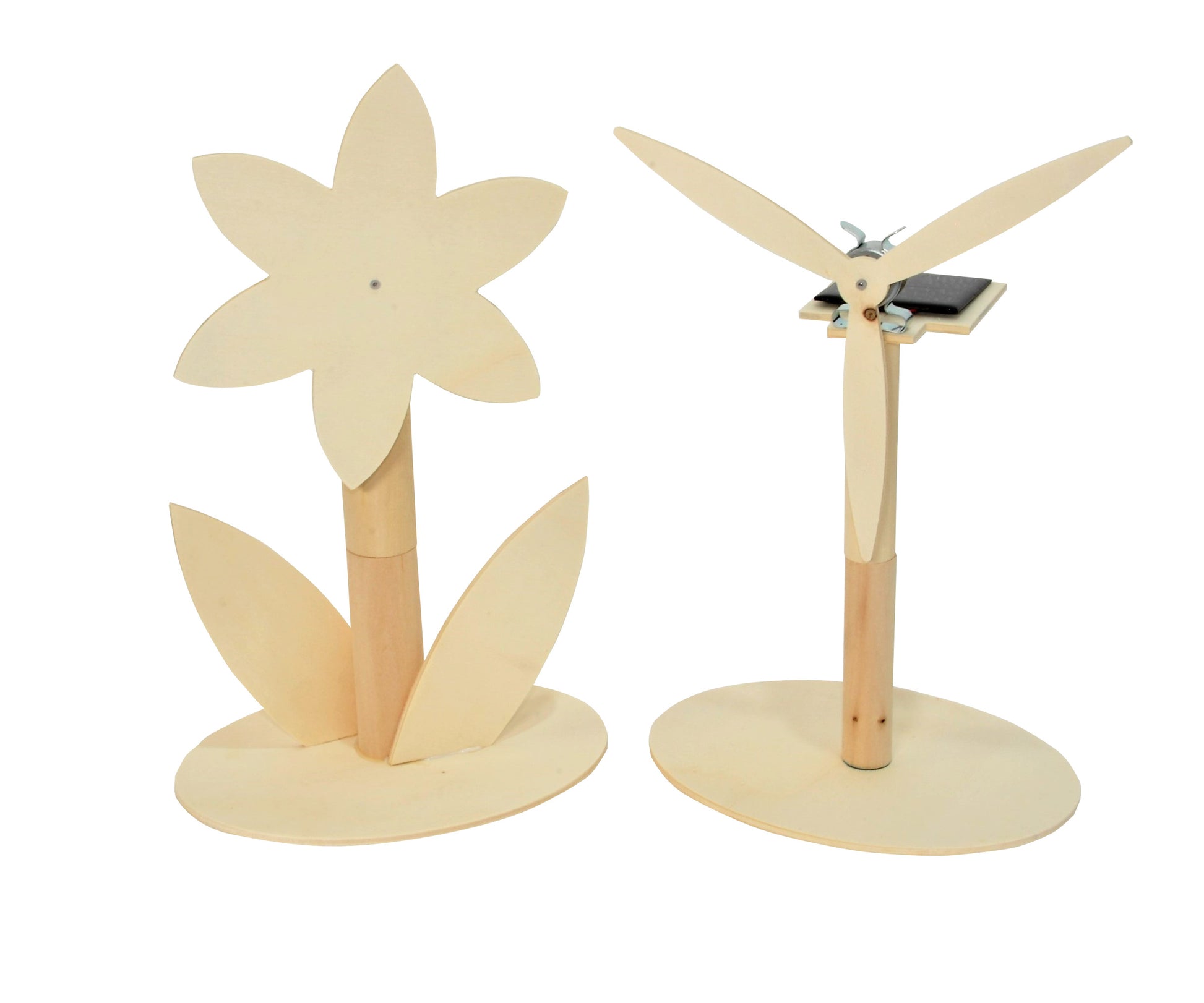 Holzmodelle mit Solarpanel und Elektromotor, Blume und Windrad als Motiv