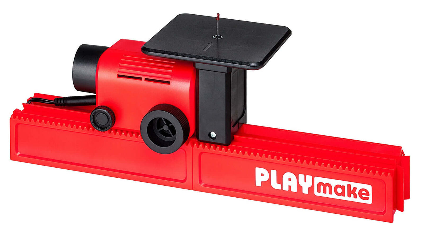 PLAYmake Stichsäge aufgebaut, rot und schwarz